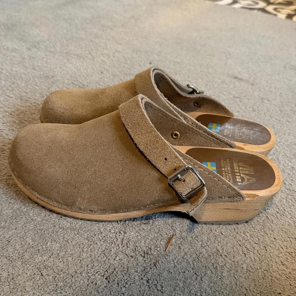 Alma Clogs - Picture 4 of 7